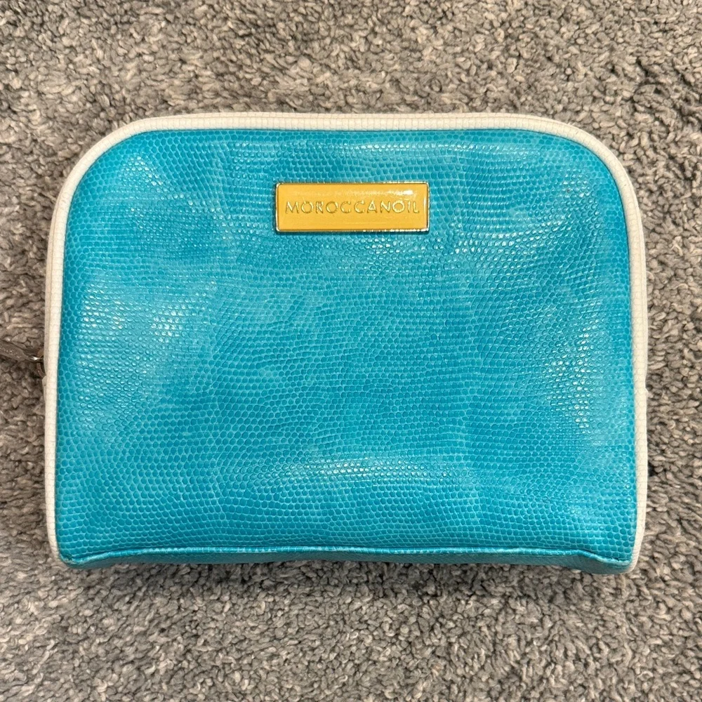 Moroccanoil | Turquoise Cosmetic Case